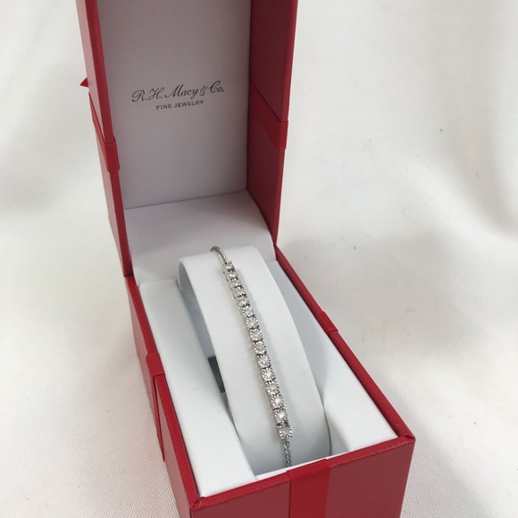 Macy & Co Diamond Bracelet 1/2 CT Bolo Bracelet - Picture 2 of 8